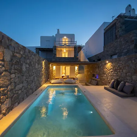 Mykonos Actor's Villa. 2 Bdrs, Private Mini-pool Mykonos Town